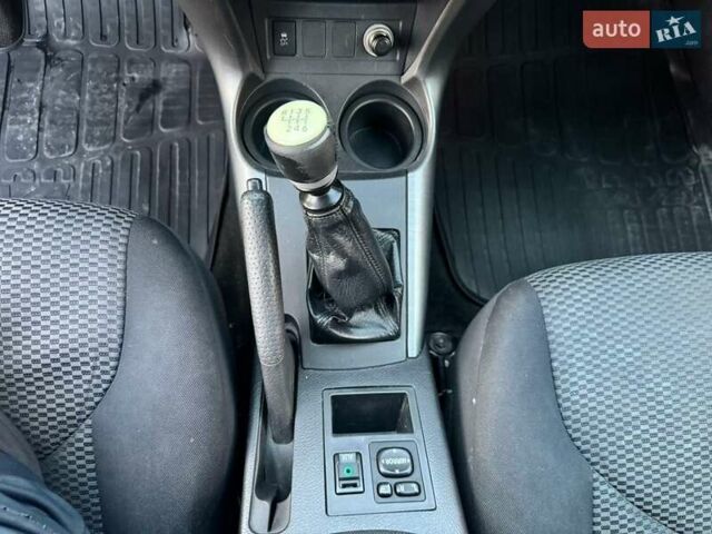 Білий Тойота РАВ 4, об'ємом двигуна 2.23 л та пробігом 281 тис. км за 7999 $, фото 28 на Automoto.ua