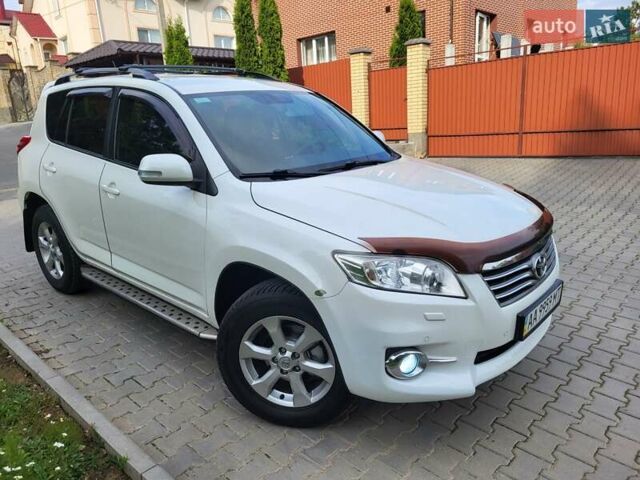 Белый Тойота РАВ 4, объемом двигателя 1.99 л и пробегом 231 тыс. км за 12500 $, фото 10 на Automoto.ua