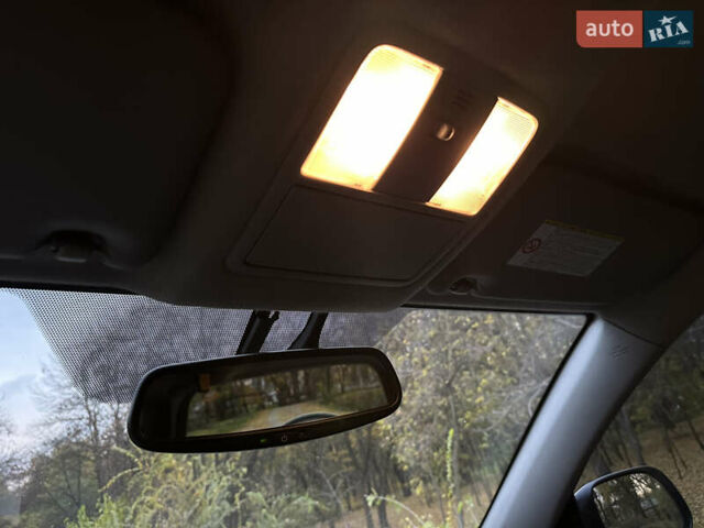 Белый Тойота РАВ 4, объемом двигателя 2 л и пробегом 186 тыс. км за 12999 $, фото 12 на Automoto.ua