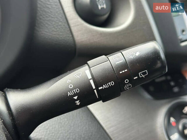 Белый Тойота РАВ 4, объемом двигателя 2 л и пробегом 186 тыс. км за 12999 $, фото 38 на Automoto.ua