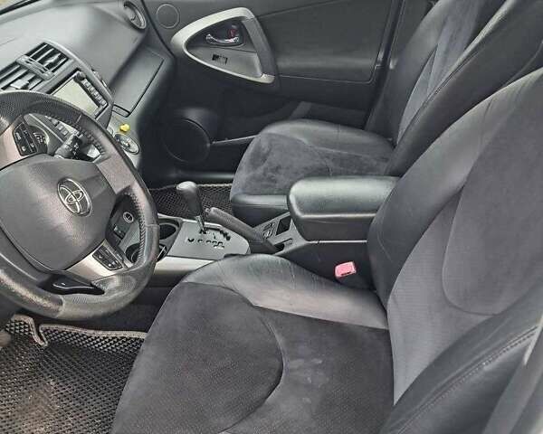 Белый Тойота РАВ 4, объемом двигателя 2.2 л и пробегом 300 тыс. км за 11000 $, фото 15 на Automoto.ua