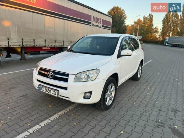 Білий Тойота РАВ 4, об'ємом двигуна 2.23 л та пробігом 281 тис. км за 7999 $, фото 18 на Automoto.ua