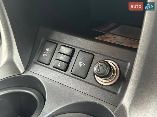 Белый Тойота РАВ 4, объемом двигателя 2 л и пробегом 186 тыс. км за 12999 $, фото 29 на Automoto.ua