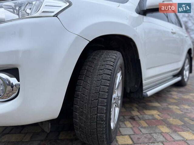 Белый Тойота РАВ 4, объемом двигателя 2 л и пробегом 139 тыс. км за 12999 $, фото 16 на Automoto.ua