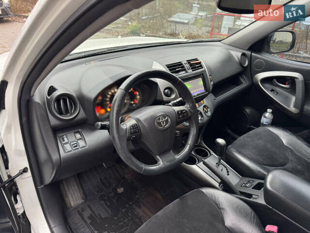 Белый Тойота РАВ 4, объемом двигателя 1.99 л и пробегом 186 тыс. км за 11999 $, фото 13 на Automoto.ua