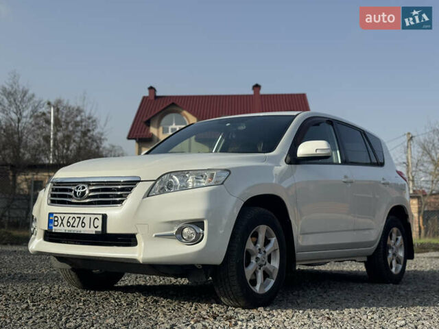 Білий Тойота РАВ 4, об'ємом двигуна 2 л та пробігом 190 тис. км за 12999 $, фото 10 на Automoto.ua