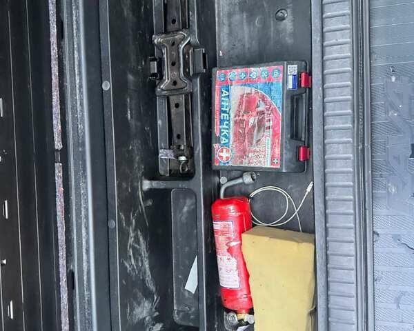 Білий Тойота РАВ 4, об'ємом двигуна 2.23 л та пробігом 281 тис. км за 7999 $, фото 37 на Automoto.ua