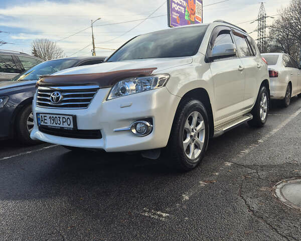 Белый Тойота РАВ 4, объемом двигателя 1.99 л и пробегом 226 тыс. км за 15000 $, фото 22 на Automoto.ua