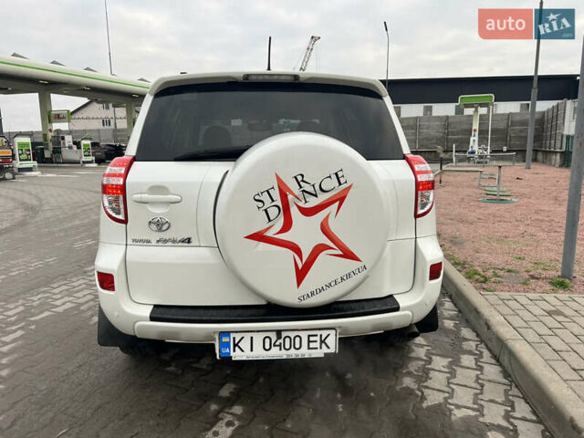 Белый Тойота РАВ 4, объемом двигателя 2 л и пробегом 156 тыс. км за 13950 $, фото 12 на Automoto.ua