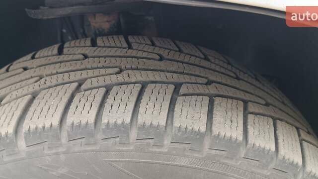 Белый Тойота РАВ 4, объемом двигателя 2 л и пробегом 224 тыс. км за 13100 $, фото 5 на Automoto.ua