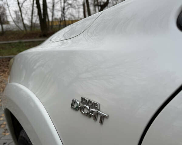 Белый Тойота РАВ 4, объемом двигателя 2.23 л и пробегом 185 тыс. км за 13300 $, фото 7 на Automoto.ua