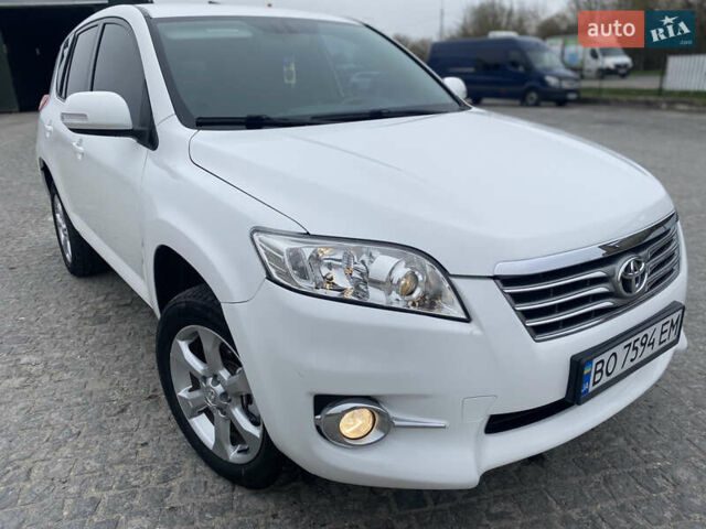 Белый Тойота РАВ 4, объемом двигателя 2.23 л и пробегом 245 тыс. км за 11999 $, фото 11 на Automoto.ua