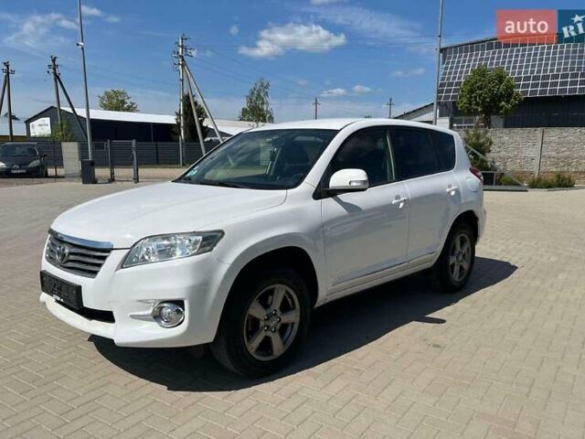 Белый Тойота РАВ 4, объемом двигателя 2.2 л и пробегом 269 тыс. км за 7800 $, фото 4 на Automoto.ua