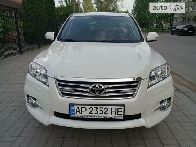 Білий Тойота РАВ 4, об'ємом двигуна 2 л та пробігом 130 тис. км за 14500 $, фото 8 на Automoto.ua