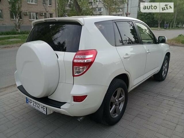 Білий Тойота РАВ 4, об'ємом двигуна 2 л та пробігом 130 тис. км за 14500 $, фото 15 на Automoto.ua