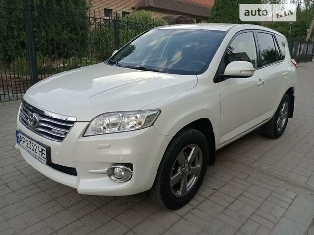 Білий Тойота РАВ 4, об'ємом двигуна 2 л та пробігом 130 тис. км за 14500 $, фото 32 на Automoto.ua