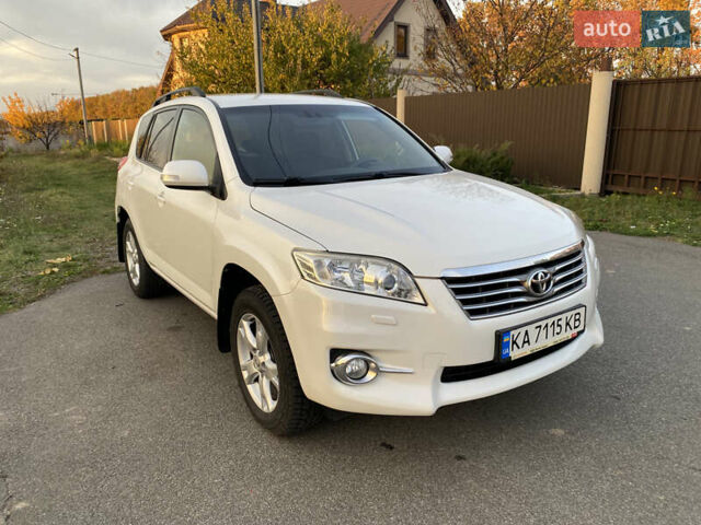 Тойота РАВ 4 2012 в Киеве на Automoto.ua Белый Тойота РАВ 4, объемом двигателя 1.99 л и пробегом 125 тыс. км за 16500 $, фото 18 на Automoto.ua