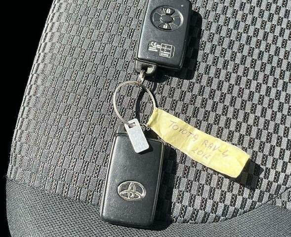 Белый Тойота РАВ 4, объемом двигателя 2.2 л и пробегом 269 тыс. км за 7800 $, фото 19 на Automoto.ua