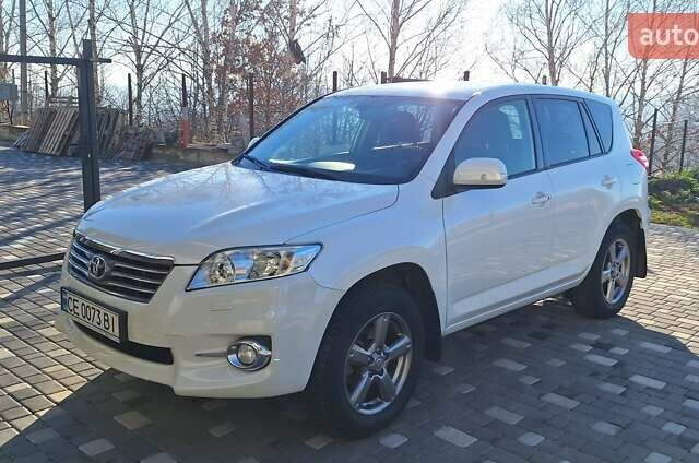 Белый Тойота РАВ 4, объемом двигателя 1.99 л и пробегом 147 тыс. км за 14800 $, фото 2 на Automoto.ua