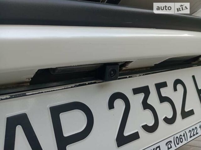 Білий Тойота РАВ 4, об'ємом двигуна 2 л та пробігом 130 тис. км за 14500 $, фото 23 на Automoto.ua