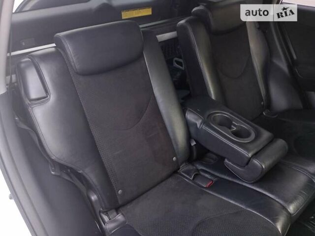 Білий Тойота РАВ 4, об'ємом двигуна 2 л та пробігом 130 тис. км за 14500 $, фото 54 на Automoto.ua