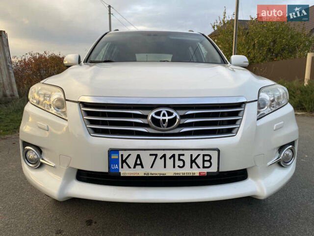 Тойота РАВ 4 2012 в Киеве на Automoto.ua Белый Тойота РАВ 4, объемом двигателя 1.99 л и пробегом 125 тыс. км за 16500 $, фото 30 на Automoto.ua