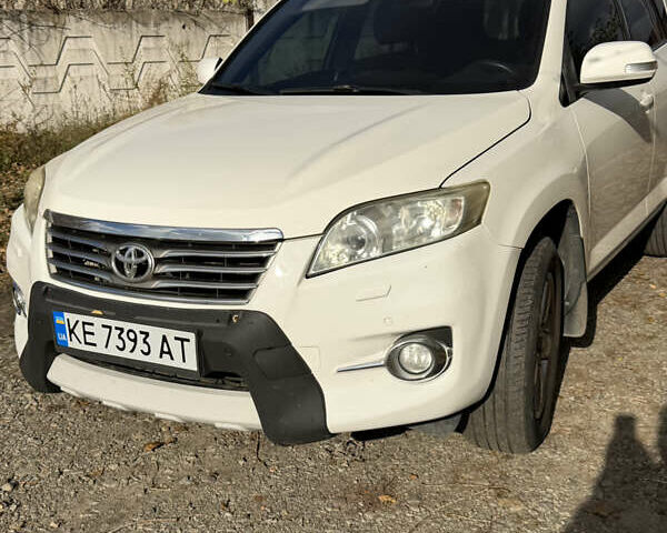 Белый Тойота РАВ 4, объемом двигателя 1.99 л и пробегом 162 тыс. км за 13500 $, фото 4 на Automoto.ua