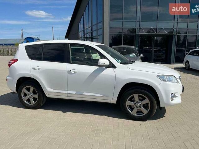 Белый Тойота РАВ 4, объемом двигателя 2.2 л и пробегом 269 тыс. км за 7800 $, фото 12 на Automoto.ua