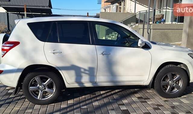 Белый Тойота РАВ 4, объемом двигателя 1.99 л и пробегом 147 тыс. км за 14800 $, фото 7 на Automoto.ua