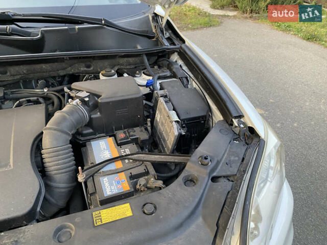 Тойота РАВ 4 2012 в Киеве на Automoto.ua Белый Тойота РАВ 4, объемом двигателя 1.99 л и пробегом 125 тыс. км за 16500 $, фото 28 на Automoto.ua