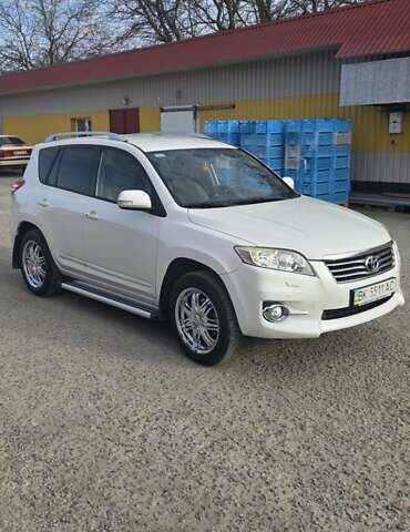 Белый Тойота РАВ 4, объемом двигателя 2 л и пробегом 296 тыс. км за 15000 $, фото 3 на Automoto.ua