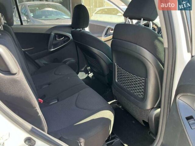 Белый Тойота РАВ 4, объемом двигателя 2.2 л и пробегом 269 тыс. км за 7800 $, фото 10 на Automoto.ua