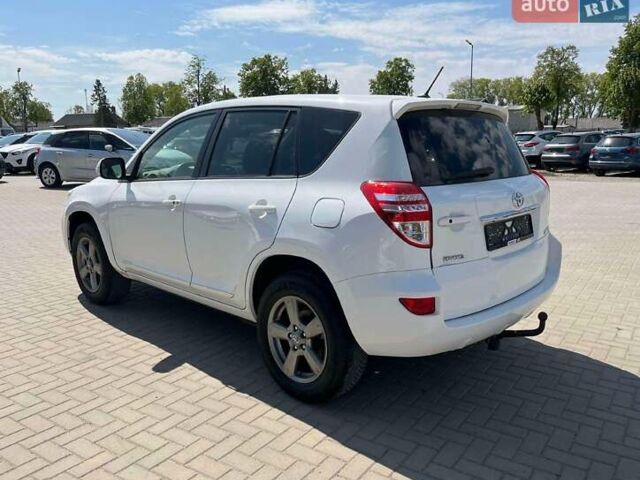 Белый Тойота РАВ 4, объемом двигателя 2.2 л и пробегом 269 тыс. км за 7800 $, фото 7 на Automoto.ua