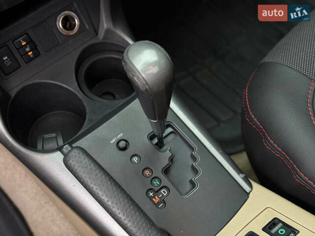 Білий Тойота РАВ 4, об'ємом двигуна 2 л та пробігом 173 тис. км за 12499 $, фото 14 на Automoto.ua