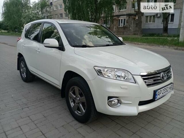 Білий Тойота РАВ 4, об'ємом двигуна 2 л та пробігом 130 тис. км за 14500 $, фото 11 на Automoto.ua