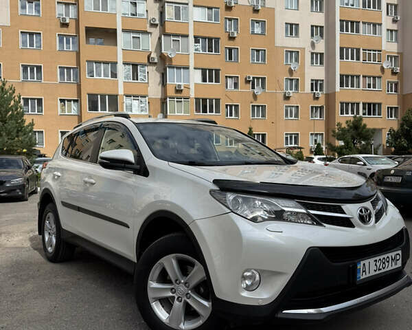 Белый Тойота РАВ 4, объемом двигателя 2.23 л и пробегом 308 тыс. км за 16700 $, фото 5 на Automoto.ua