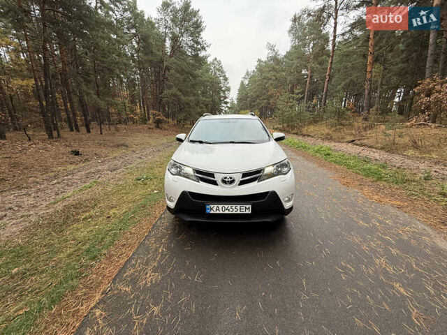 Тойота РАВ 4 2013 у Києві на Automoto.ua Білий Тойота РАВ 4, об'ємом двигуна 2 л та пробігом 192 тис. км за 16800 $, фото 60 на Automoto.ua