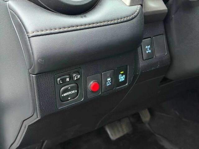 Белый Тойота РАВ 4, объемом двигателя 2.2 л и пробегом 209 тыс. км за 14900 $, фото 12 на Automoto.ua