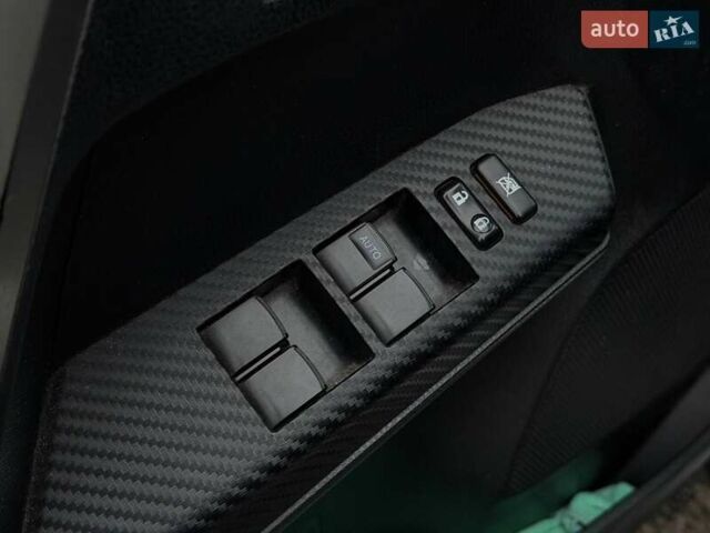 Білий Тойота РАВ 4, об'ємом двигуна 2.23 л та пробігом 209 тис. км за 14900 $, фото 35 на Automoto.ua