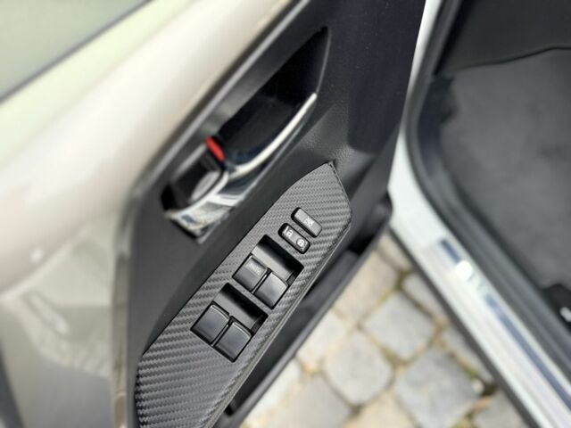 Белый Тойота РАВ 4, объемом двигателя 2 л и пробегом 96 тыс. км за 17800 $, фото 19 на Automoto.ua