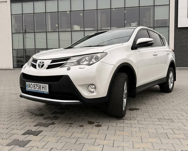 Білий Тойота РАВ 4, об'ємом двигуна 2.23 л та пробігом 220 тис. км за 17200 $, фото 7 на Automoto.ua