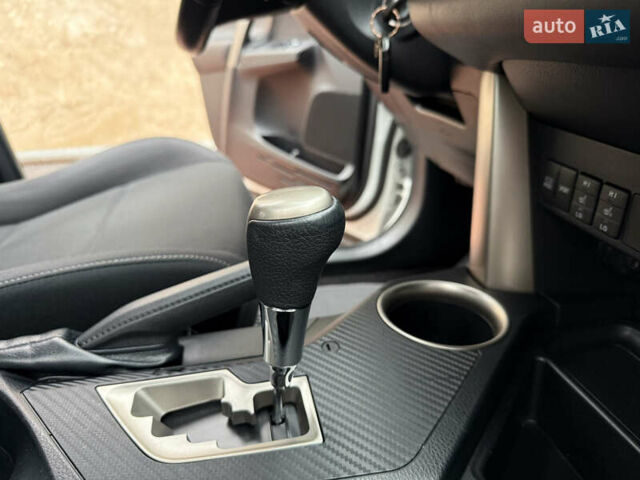 Белый Тойота РАВ 4, объемом двигателя 2.5 л и пробегом 79 тыс. км за 19200 $, фото 61 на Automoto.ua