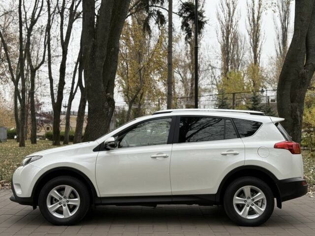 Белый Тойота РАВ 4, объемом двигателя 2 л и пробегом 96 тыс. км за 17800 $, фото 6 на Automoto.ua