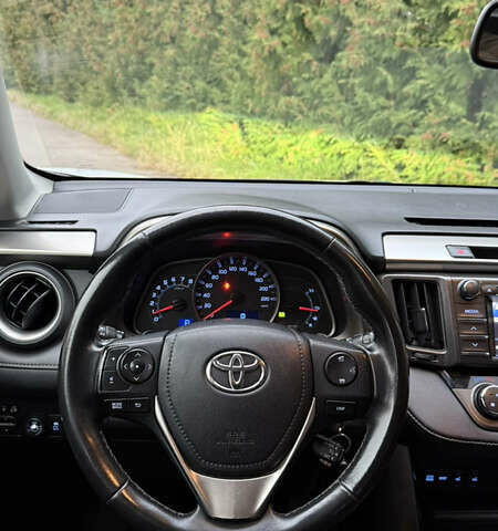 Білий Тойота РАВ 4, об'ємом двигуна 1.99 л та пробігом 320 тис. км за 14900 $, фото 10 на Automoto.ua