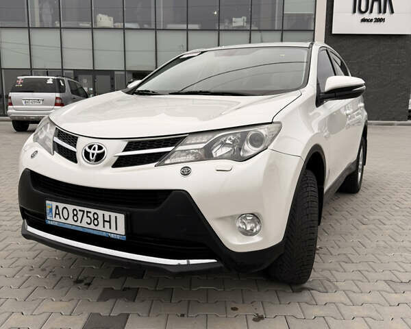 Білий Тойота РАВ 4, об'ємом двигуна 2.23 л та пробігом 220 тис. км за 17200 $, фото 19 на Automoto.ua
