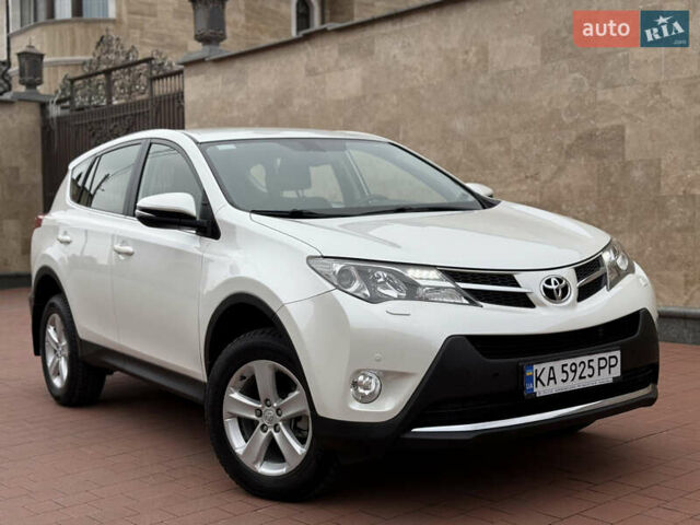 Белый Тойота РАВ 4, объемом двигателя 2.5 л и пробегом 79 тыс. км за 19200 $, фото 5 на Automoto.ua