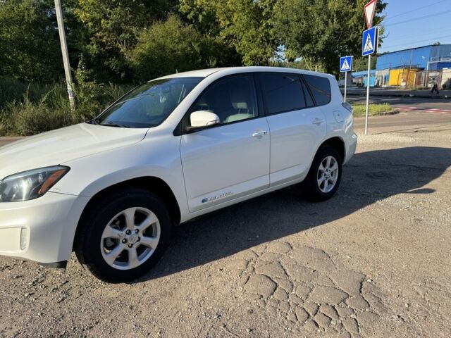 Білий Тойота РАВ 4, об'ємом двигуна 0 л та пробігом 158 тис. км за 9400 $, фото 2 на Automoto.ua