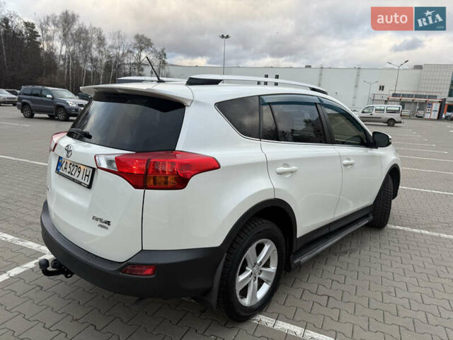 Білий Тойота РАВ 4, об'ємом двигуна 2.5 л та пробігом 195 тис. км за 17300 $, фото 6 на Automoto.ua