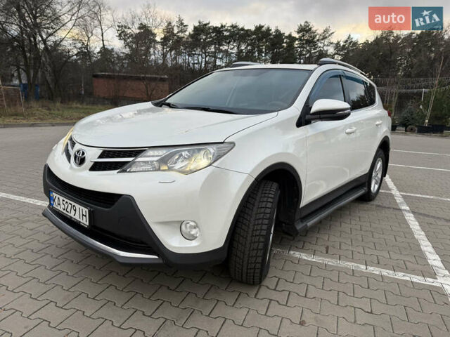 Білий Тойота РАВ 4, об'ємом двигуна 2.5 л та пробігом 195 тис. км за 17300 $, фото 5 на Automoto.ua