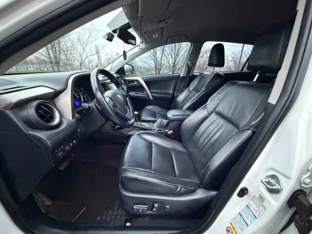 Белый Тойота РАВ 4, объемом двигателя 2.2 л и пробегом 209 тыс. км за 14900 $, фото 10 на Automoto.ua